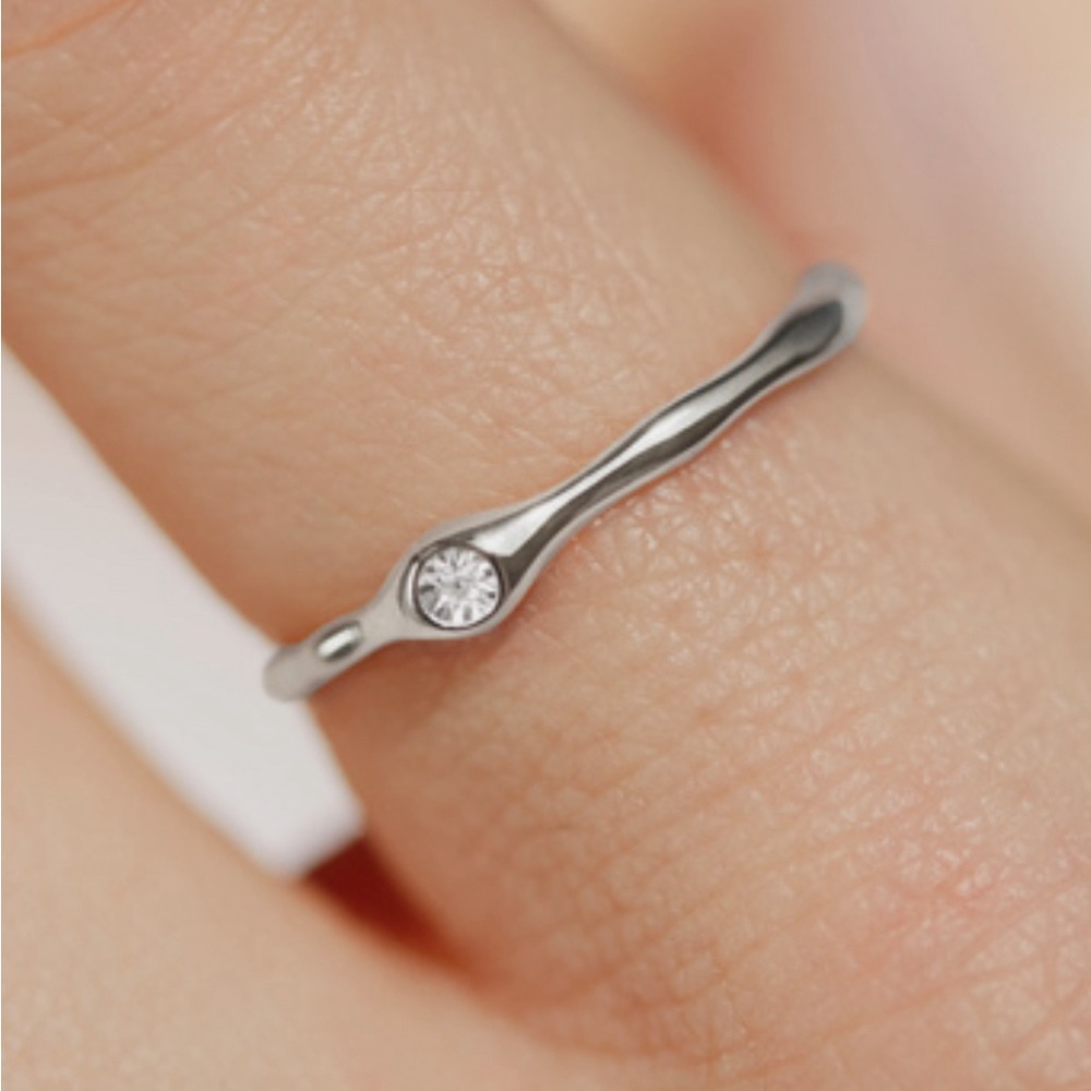 Monica Vinader Siren ring